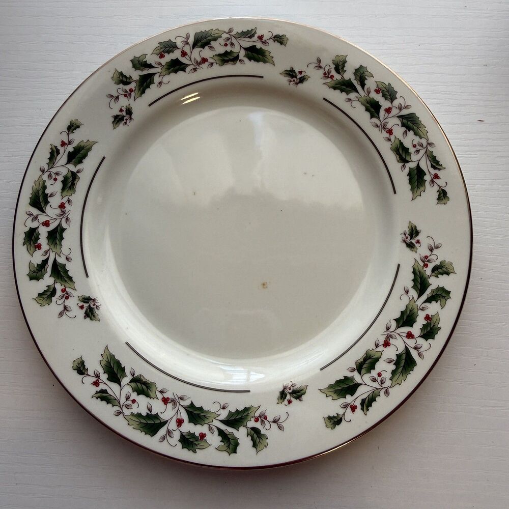 Vintage Christmas Porcelain Salad Plates Set of 4 Made in Japan Original Box, J6